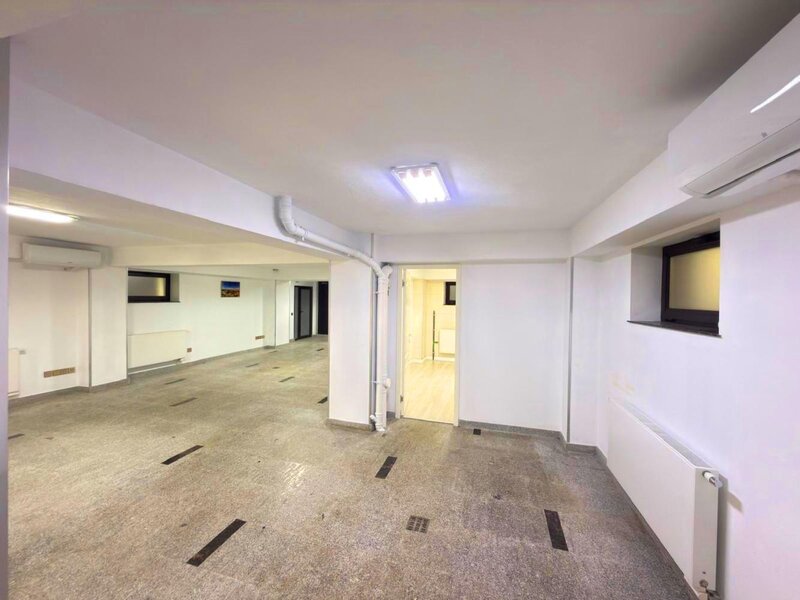Aviatorilor, Kiseleff spatiu open space, parter coborat demisol, stradal